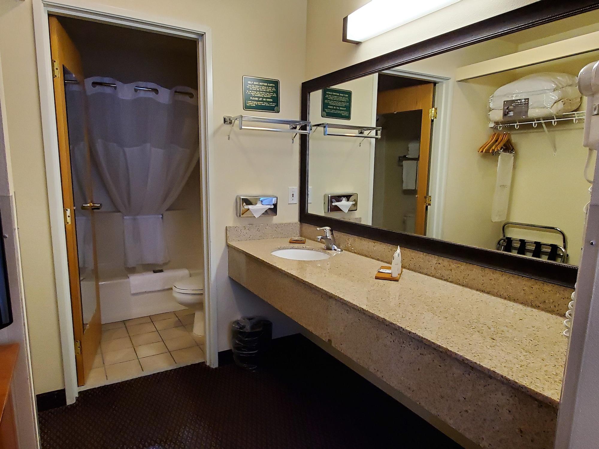 Country Inn & Suites By Radisson, Bend, Or Exterior photo
