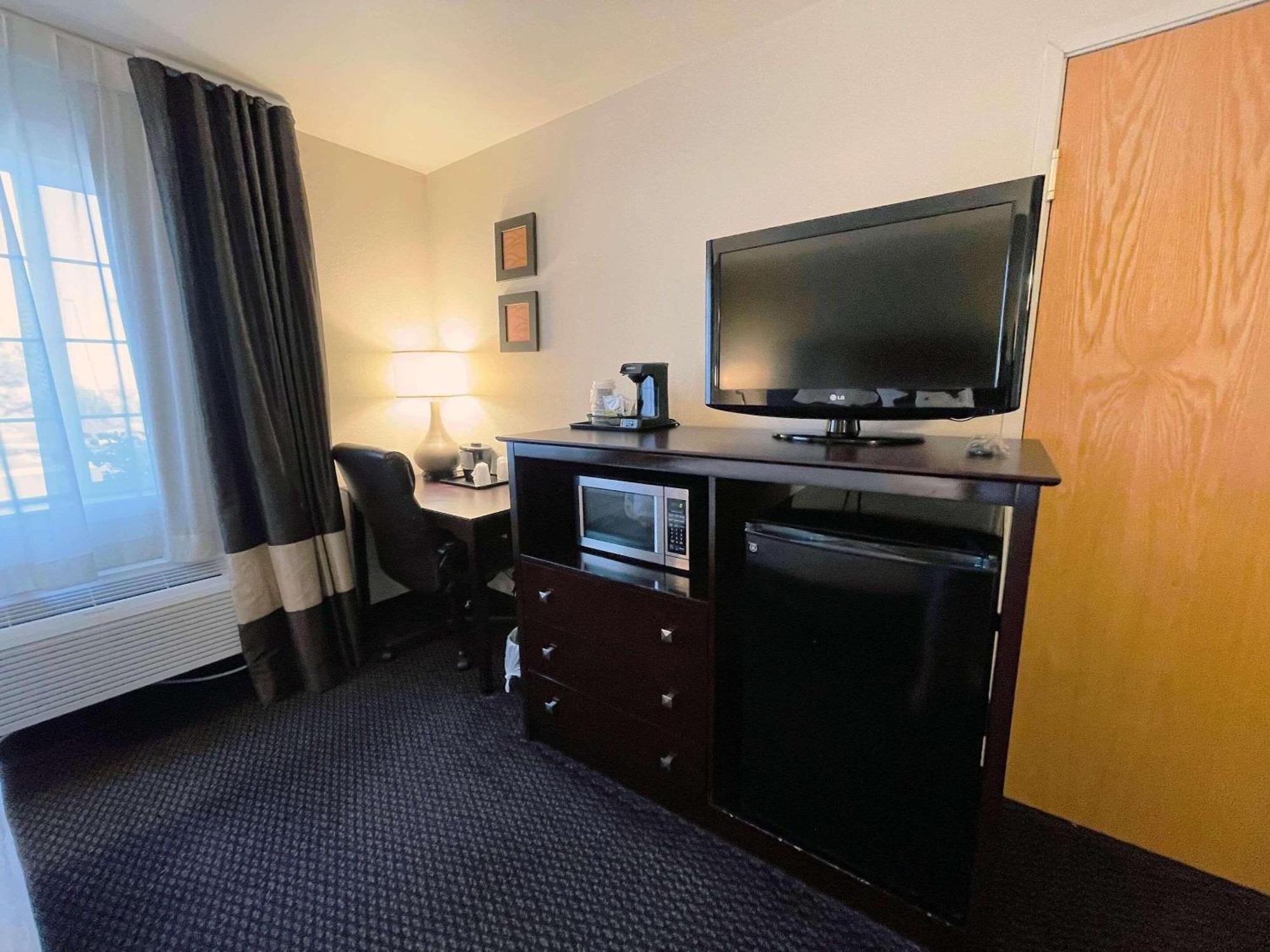 Country Inn & Suites By Radisson, Bend, Or Exterior photo