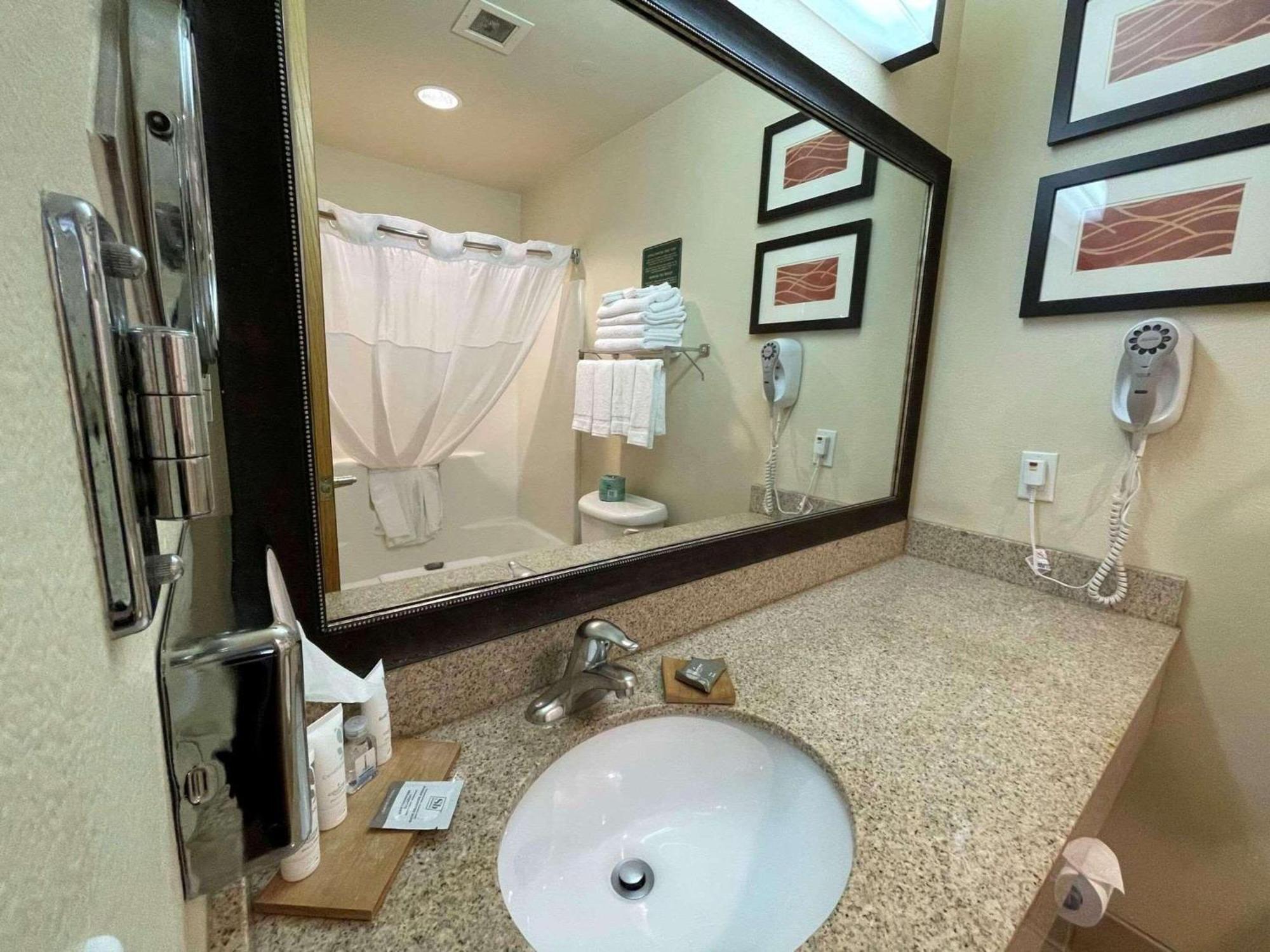 Country Inn & Suites By Radisson, Bend, Or Exterior photo